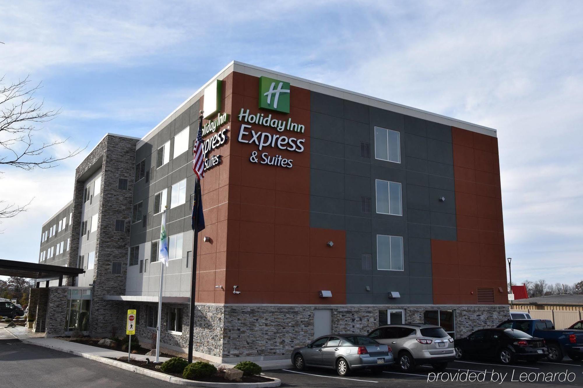 Holiday Inn Express & Suites Johnstown By Ihg Exterior foto
