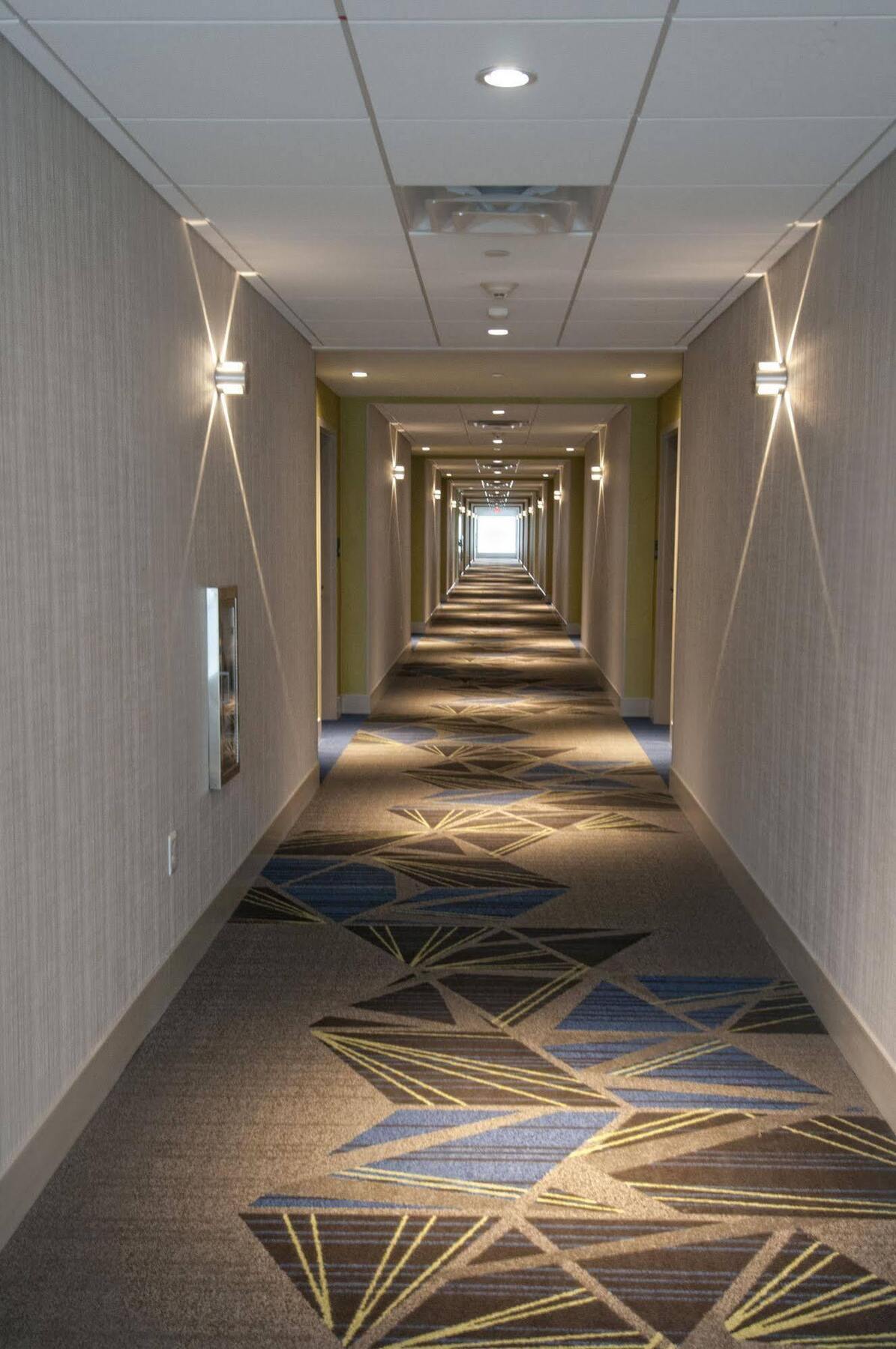 Holiday Inn Express & Suites Johnstown By Ihg Exterior foto